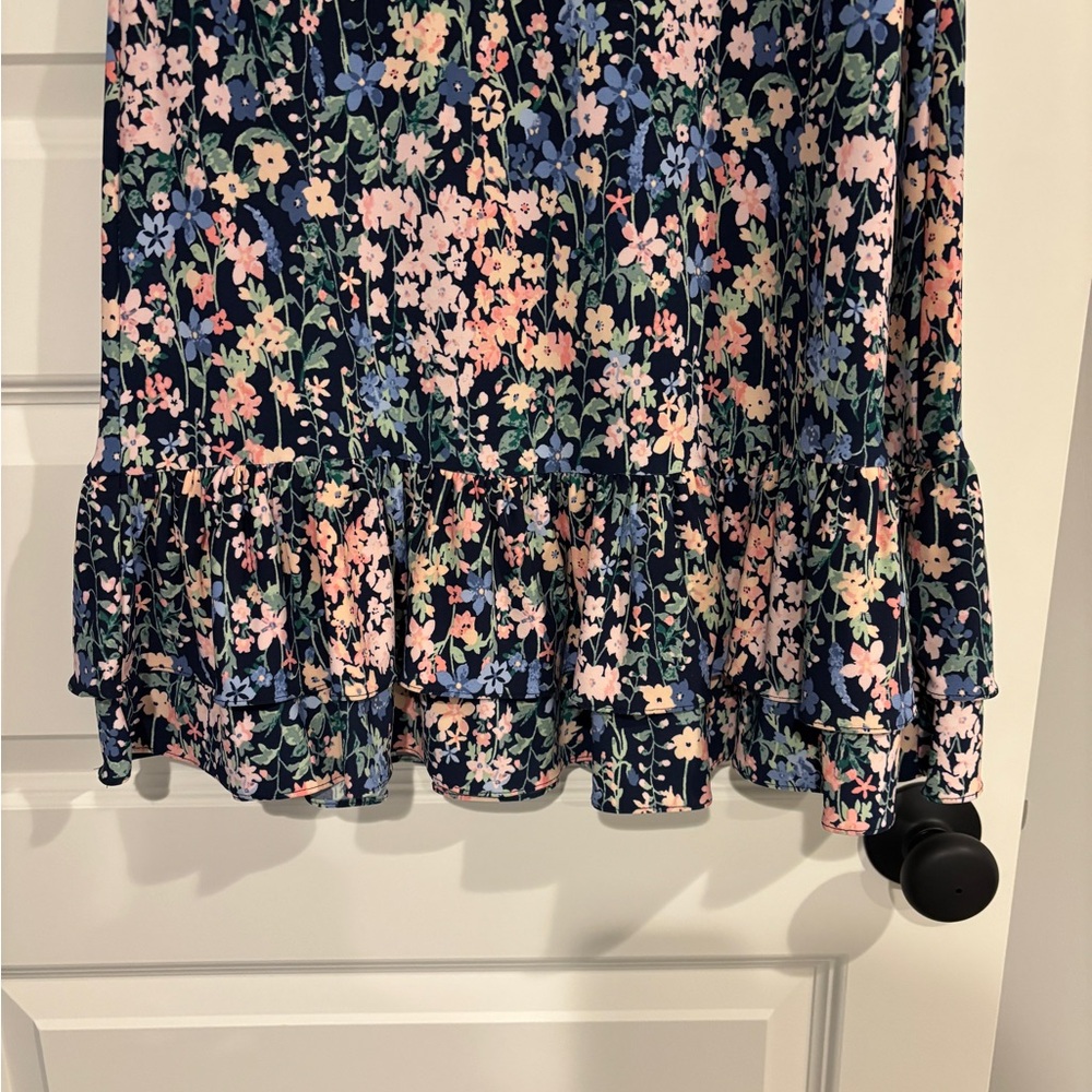 Tommy Hilfiger Floral Polyester Women’s Dress with ruffle detail. Size 6 - Picture 3 of 5